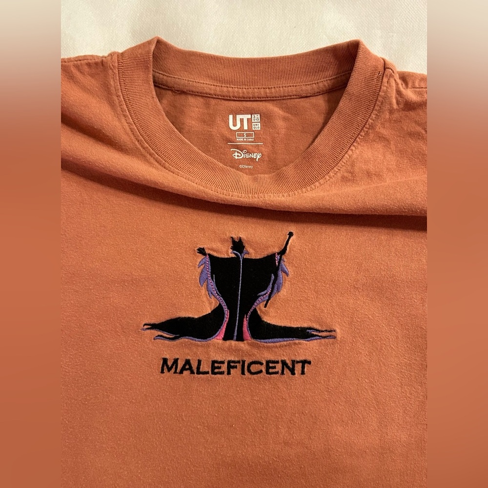 Disney Maleficent T-Shirt.  Size S 100% Cotton by Uniqlo